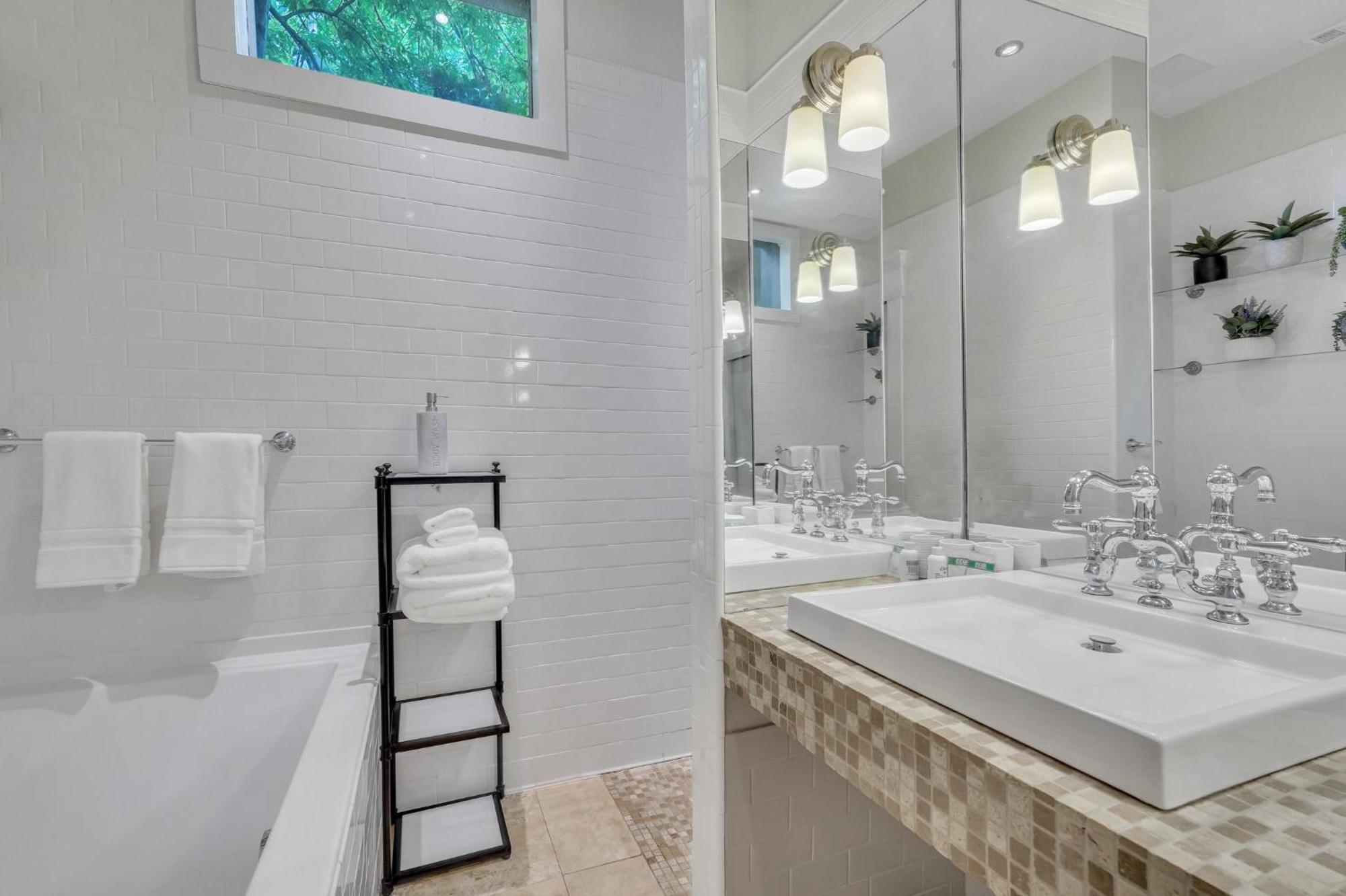 Villa The Lincoln Loft, Near Forsyth Park With Free Parking à Savannah Extérieur photo